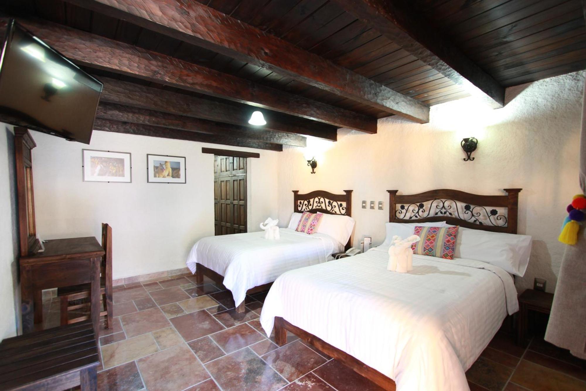 Hotel Plaza San Cristobal Inn ซานกริสโตบัล เด ลาสกาซาส ภายนอก รูปภาพ