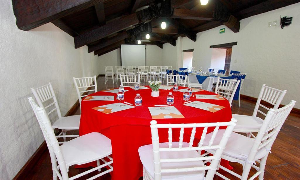 Hotel Plaza San Cristobal Inn ซานกริสโตบัล เด ลาสกาซาส ภายนอก รูปภาพ